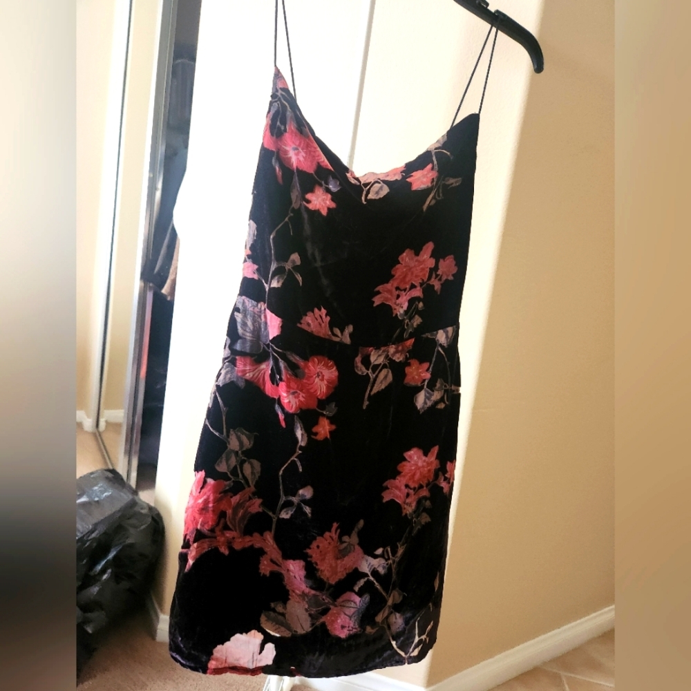 MISSGUIDED Spaghetti Strap Mini Dress- Worn once!!